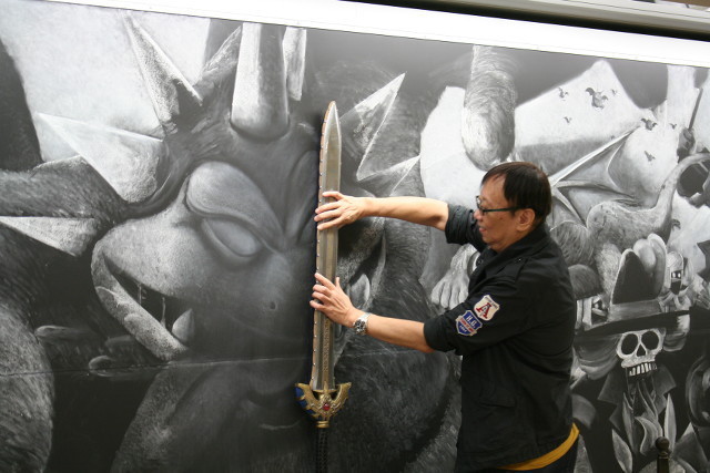 「ドラクエ」生みの親・堀井雄二、巨大黒板アートのバルザックに”かいしんの一撃”！ - 画像3