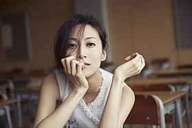 姉原作の映画に主題歌を提供した一青窈「ママ、ごはんまだ?」