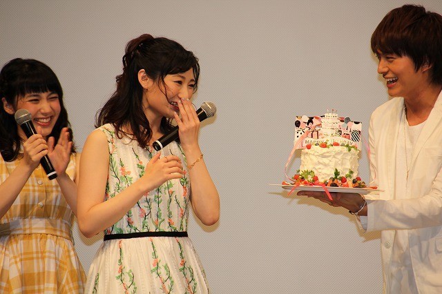 武田梨奈、サプライズバースデーに感涙！小林豊の手作りケーキは「店の100倍おいしい」