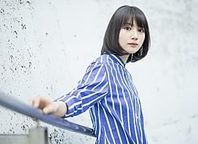 「糸」を歌う新山詩織「古都」