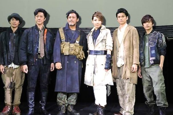 柚希礼音が女優として初のミュージカル「バイオハザード」でゾンビに闘志！