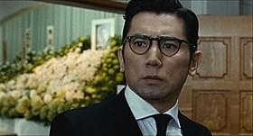 子どもとの交流で心動かされる幸夫を演じた本木雅弘「永い言い訳」