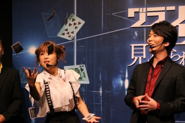 鈴木奈々、米映画に登場するカード技に挑戦「もうおバカとは言わせない！」 - 画像3