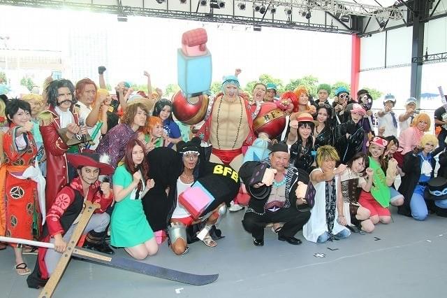 「ONE PIECE」炎天下のコスプレイベントで500人熱狂！