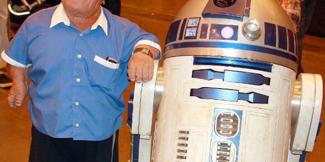 スターウォーズ　ベーシックフィギュア　R2-D2 ケニー・ベイカー氏サイン入り スターウォーズ ベーシックフィギュア R2-D2 ケニー・ベイカー氏