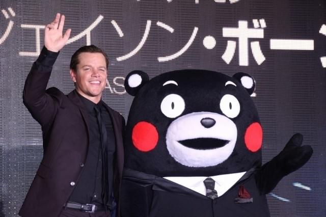 来日中のマット・デイモン、雨など気にしない“9年ぶり”の熱烈ファンサービス！