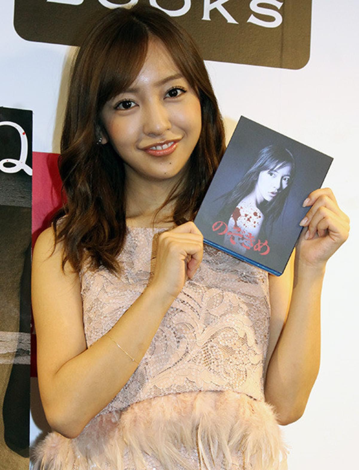 板野友美 寝ていたら違和感が 今夏の恐怖体験告白 その真相は 映画ニュース 映画 Com