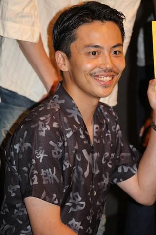 前野朋哉「エミアビ」共演の山地まりにデレデレ「大好きでした」