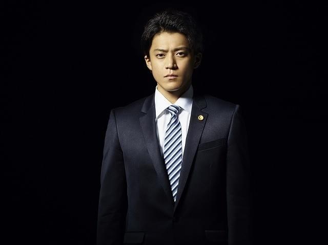 小栗旬、主演のHuluドラマ「代償」が日米同時配信