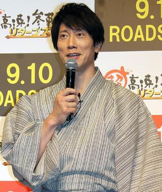 佐々木蔵之介、“超高速もちつき”に挑戦し息絶え絶えもフカキョンの「あ～ん」にご満悦