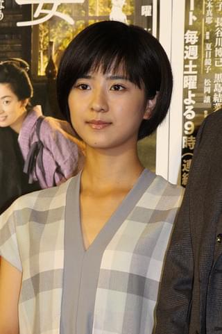 長谷川博己、尾野真千子とのアドリブ合戦を満喫 夏目漱石・鏡子夫妻演じる