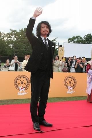 第4回なら国際映画祭開幕！ 斎藤工ら豪華俳優陣、せんとくんがレッドカーペットに登場