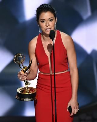 2度目のノミネートで初受賞した ドラマシリーズ部門・主演女優賞戴冠の タチアナ・マズラニー「SHERLOCK シャーロック 忌まわしき花嫁」