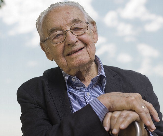 ポーランドの巨匠アンジェイ・ワイダ監督が90歳で死去