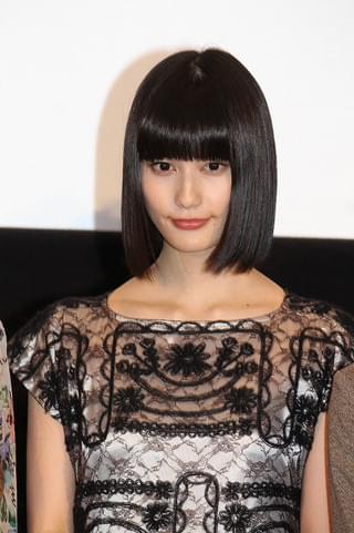 橋本愛、母役・宮崎あおいに感謝の手紙「ずっと尊敬しています」