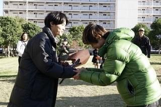 深川栄洋監督から花束贈呈!「リセット」