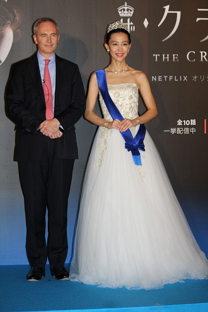 木村佳乃、総額1億円超の英国王室御用達ティアラ＆ドレス姿をお披露目