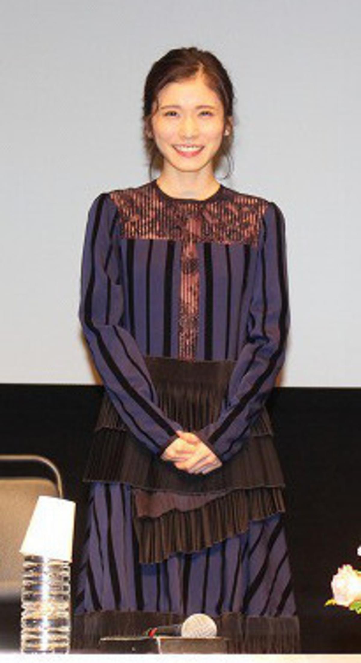 松岡茉優 観客のリクエストに神対応 入間しおり やります 映画ニュース 映画 Com