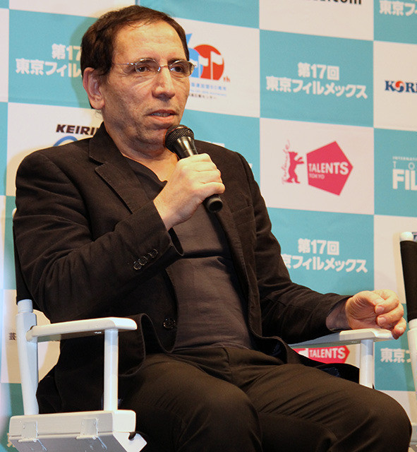 M・マフマルバフ監督、ネガ没収の幻の映画26年を経て日本初披露「映画は人の心を変えられる」