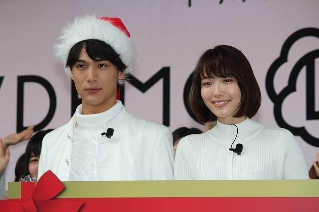 中川大志＆飯豊まりえ、クリスマスプレゼントの思い出は「泣きはらした」「わんわん泣いた」