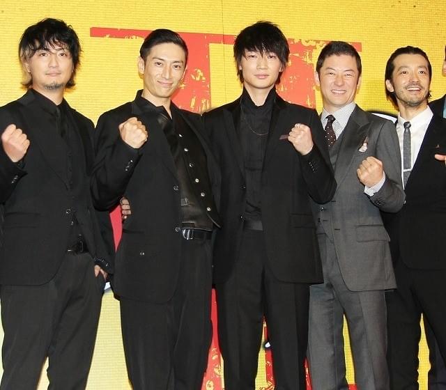 綾野剛＆伊勢谷友介、新米パパ・上地雄輔を祝福「ゆうちゃんおめでとう！」