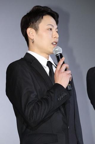 青木玄徳、観客の強張った表情に手応え十分！「新しい『闇金ドッグス』です」