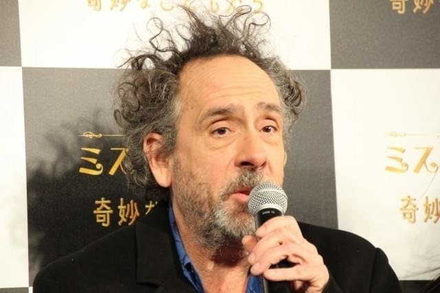 「ミス・ペレグリン」ティム・バートン監督、又吉直樹の“空中浮遊”芸に爆笑！ - 画像1