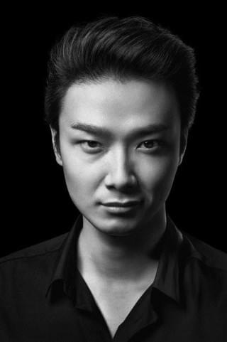 明智小五郎に扮する井上芳雄「黒蜥蜴(1962)」