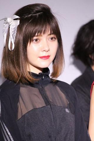 台湾女優ヤオ・アイニン、日本語で舞台挨拶 初主演「恋愛奇譚集」は「大事な1本」