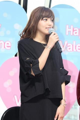 川口春奈、大ファン・スキマスイッチの「奏」サプライズ演奏に涙ポロポロ