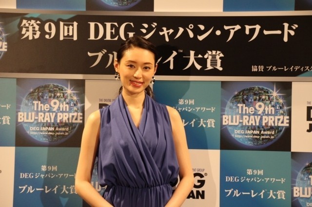 「第9回ブルーレイ大賞」アンバサダー栗山千明、「フォースの覚醒」グランプリ獲得に感慨