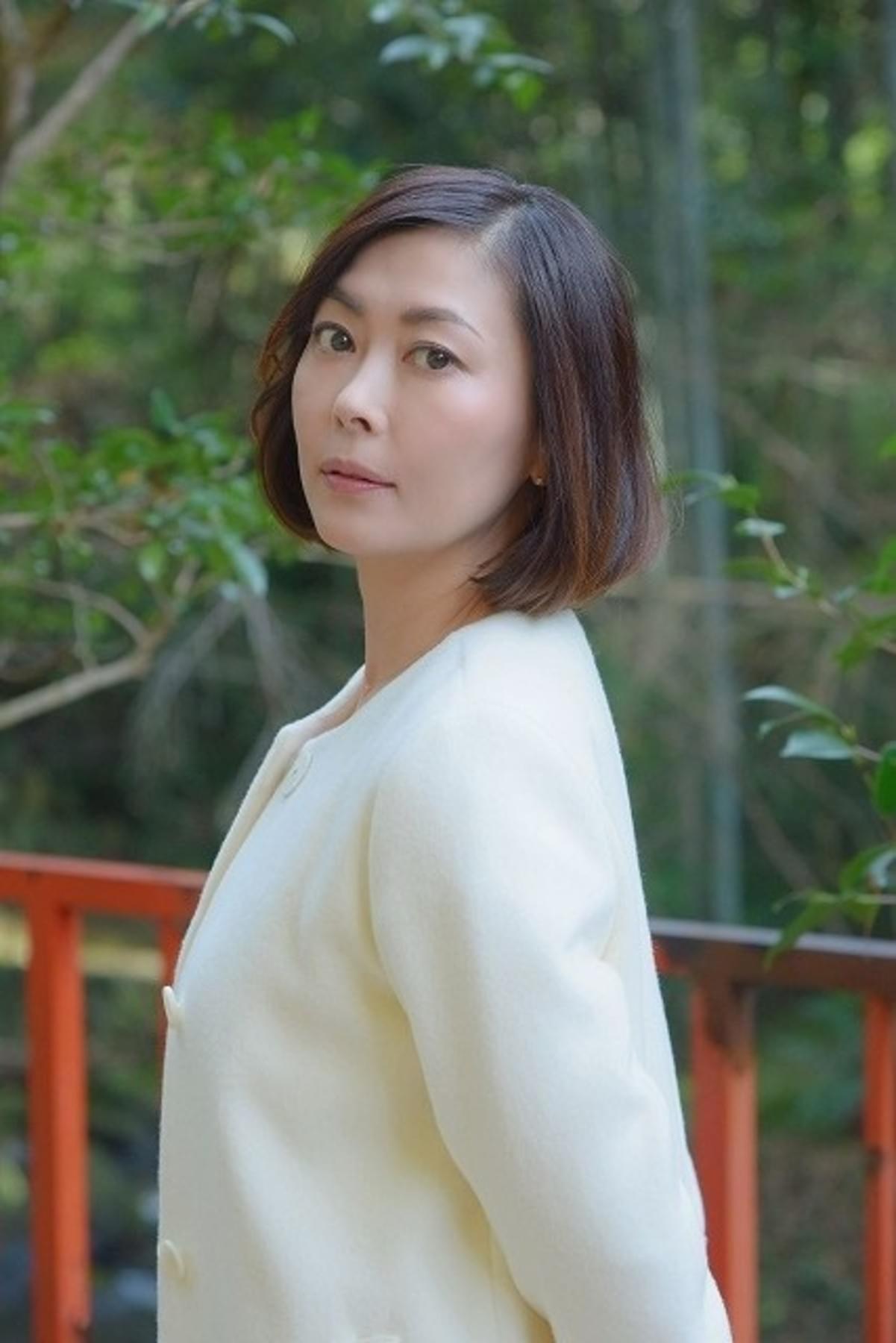 花の85年組 初共演 中山美穂 同期 東山紀之主演ミステリーでヒロイン役に 映画ニュース 映画 Com