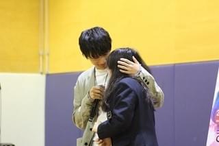 中川大志＆飯豊まりえ、サプライズ訪問に女子高パニック！中川がJKと交際宣言!?