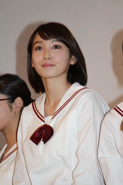 飯豊まりえ、清水富美加への思い語る 涙浮かべ「一生懸命作り上げたことに嘘ない」