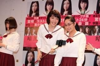 飯豊まりえ「暗黒女子」耶雲哉治監督の予想外な質問に大慌て！