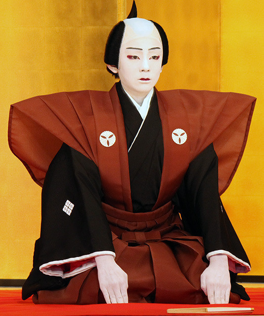 高麗屋親子三代、歌舞伎座で初の襲名口上写真に幸四郎も感慨「うれしゅうございます」