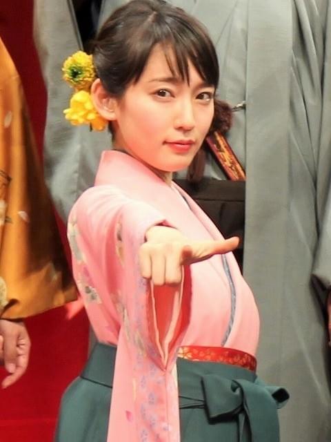 吉岡里帆「人生で一番積極的だった」初恋を振り返る