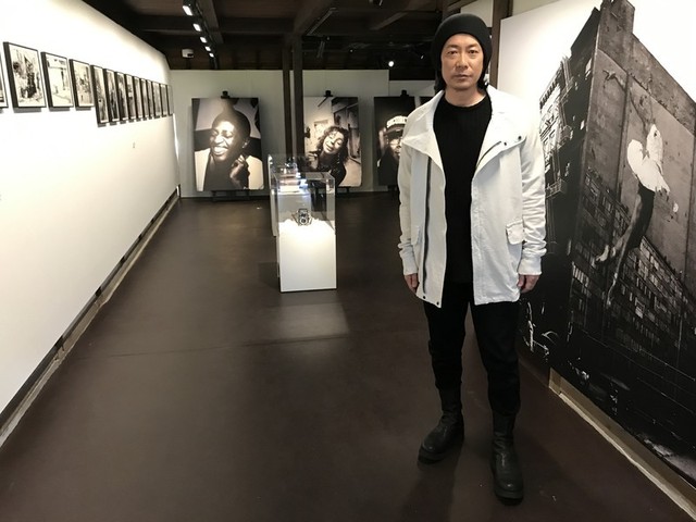 永瀬正敏、小豆島で写真展「flow」開催 写真師だった亡き祖父への思いを吐露 - 画像1