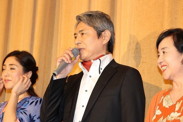 升毅、長編初主演作のパートナー・高橋洋子への愛あふれる短歌を披露！ - 画像1