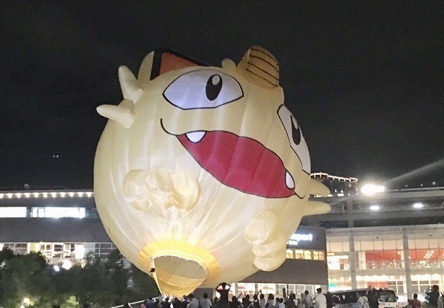 全長25メートルの「ニャース気球」