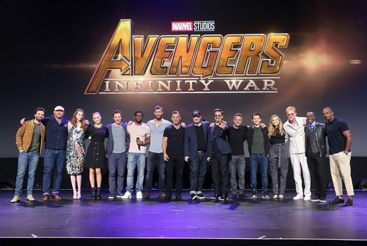 アベンジャーズがディズニーファンイベントに集合！映画には「全キャラ