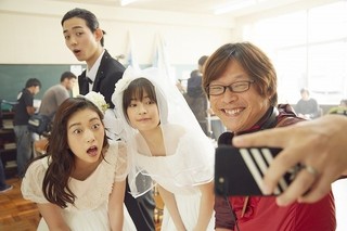 広瀬すず＆竜星涼＆森川葵が仲睦まじく自撮り！生田斗真主演「先生！」メイキング披露