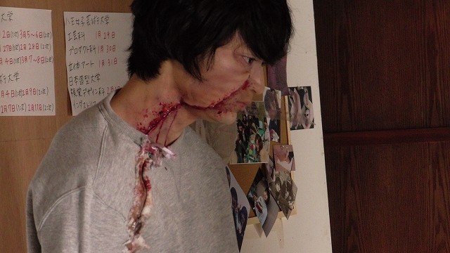 閲覧注意！ミスiD2017・藤田恵名の顔面が… ホラー映画「血を吸う粘土」場面写真披露 - 画像6