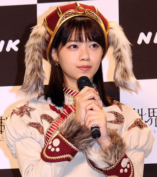 乃木坂・西野七瀬、「すごくピッタリの番組だと思う」NHKで世界の制服を紹介