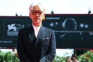 坂本龍一ドキュメンタリーにベネチアが熱狂！行く先々で声をかけられる人気