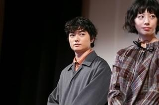 「予兆 散歩する侵略者」で夫婦役の夏帆＆染谷将太、黒沢清監督の現場で驚いたこととは？