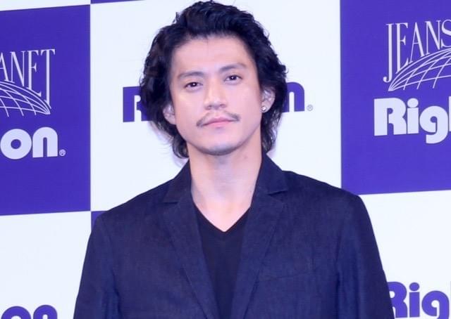 小栗旬「昔ケミカルジーンズ履いてた」“デニムのスペシャリスト”と意気投合