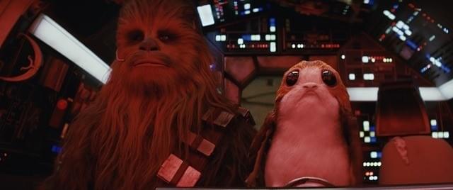 「スター・ウォーズ」史上最もかわいいキャラ“ポーグ”にキャストも夢中！