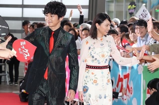 新垣結衣＆瑛太ら「ミックス。」キャストのファンサービスに観客1000人が熱狂！