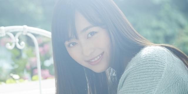 福原遥の“絶品笑顔”！20歳迎える2018年のカレンダーが11月上旬